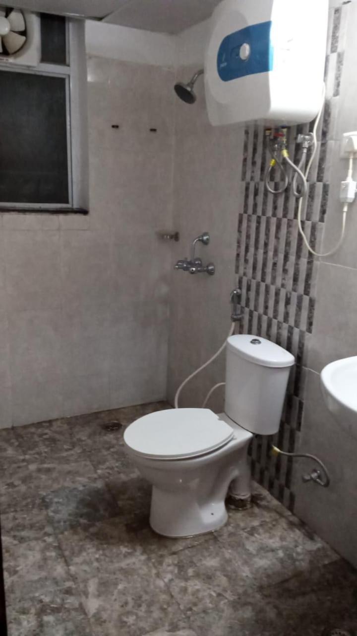Santusti Flat *