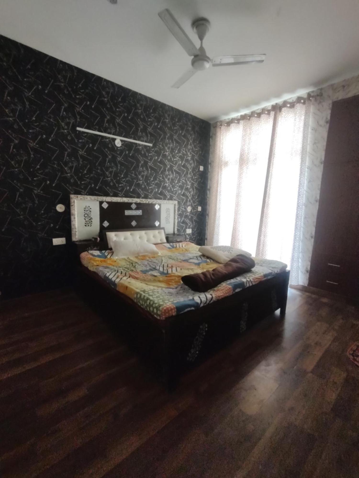 Apartment Santusti Flat Lucknow